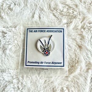 Vintage Air Force Association Pin White AFA Military Pilot Wings Lapel Hat NEW